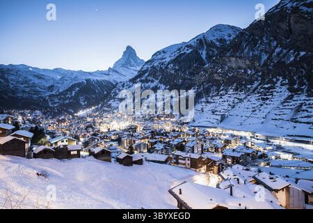 Vue imprenable sur le pic Matterhorn depuis Zermatt Banque D'Images