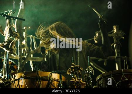 11 avril 2019 - Tilburg, pays-Bas - pays-Bas, Tilburg - 11 avril 2019. Le groupe de metal alternatif international Heilung donne un concert lors du festival de metal néerlandais Roadburn Festival 2019 à Tilburg. (Crédit photo : Gonzales photo - Peter Troest) (crédit image : © Peter Troest/Gonzales photo via ZUMA Press) Banque D'Images