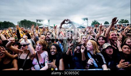 29 juin 2017 - Roskilde, Angleterre, Danemark - Danemark, Roskilde - 29 juin 2017. Les festivaliers assistent à l'un des nombreux concerts du festival de musique danois Roskilde Festival 2017. (Crédit image : © Flemming Bo Jense/Gonzales photo via ZUMA Press) Banque D'Images
