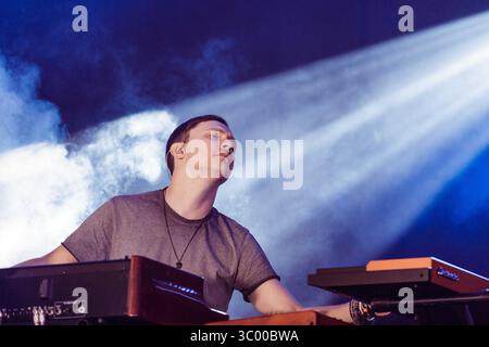 5 juillet 2019, Danemark, Roskilde : Roskilde, Danemark. 05 juillet 2019. Le groupe de space rock anglais Spiritualized donne un concert lors du festival de musique danois Roskilde Festival 2019., Credit :Thomas Rungstrom / ZUMA Press (Credit image : © Thomas Rungstrom/Gonzales photo via ZUMA Press) Banque D'Images