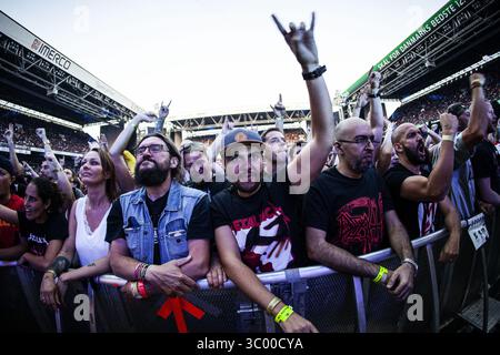 11 juillet 2019 - Copenhague, Danemark - Copenhague, Danemark. 11 juillet 2019. Les amateurs de concert assistent à un concert live avec le groupe de heavy metal américain Metallica à Telia Parken à Copenhague. (Crédit photo : Gonzales photo - Christian Hjorth) (crédit image : © Christian Hjorth/Gonzales photo via ZUMA Press) Banque D'Images
