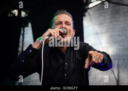 17 août 2019, Trondheim, Norvège : Trondheim, Norvège. 17 août 2019. Le groupe de punk rock norvégien The Dogs donne un concert lors du festival de musique norvégien Pstereo 2019 à Trondheim. Ici, la chanteuse Kristopher Schau est vue en direct sur scène. (Crédit photo : Gonzales photo - Tor Atle Kleven) (crédit image : © Tor Atle Kleven/Gonzales photo via ZUMA Press) Banque D'Images