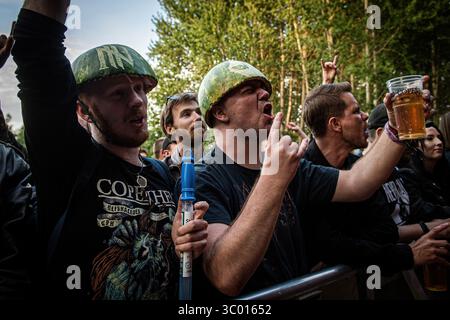 18 juin 2022, Danemark, Copenhague : Copenhague, Danemark. 18 juin 2022. L'ambiance est excellente parmi les festivaliers au populaire festival danois de heavy metal Copenhague 2022 à Copenhague., Credit :Sebastian Dammark / ZUMA Press (Credit image : © Sebastian Dammark/Gonzales photo via ZUMA Press) Banque D'Images
