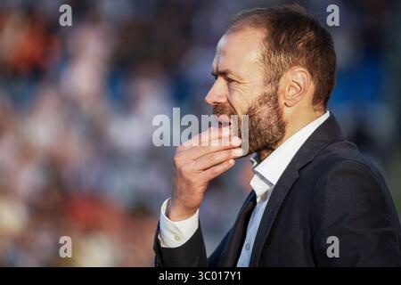 18 juillet 2022, Danemark, Odense : Odense, Danemark. 18 juillet 2022. Andreas Alm, entraîneur d'Odense Boldklub, vu lors du match de Superliga 3F opposant Odense Boldklub au FC Nordsjaelland au parc naturel Energy Park d'Odense., crédit : Kent Rasmussen / ZUMA Press (crédit image : © Kent Rasmussen/Gonzales photo via ZUMA Press) Banque D'Images