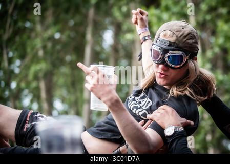 18 juin 2022, Danemark, Copenhague : Copenhague, Danemark. 18 juin 2022. L'ambiance est excellente parmi les festivaliers au populaire festival danois de heavy metal Copenhague 2022 à Copenhague., Credit :Sebastian Dammark / ZUMA Press (Credit image : © Sebastian Dammark/Gonzales photo via ZUMA Press) Banque D'Images