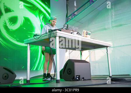 26 juin 2016 - Roskilde, Danemark - Danemark, Roskilde - 26 juin 2016. Le producteur danois de musique électronique, DJ et remixeur Kasper Marott donne un concert au festival danois de musique Roskilde Festival 2016. (Crédit photo : Gonzales photo - Kasper Maansson) (crédit image : © Kasper Maansson/Gonzales photo via ZUMA Press) Banque D'Images