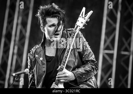 22 juin 2018 - Halden, ƒËœstfold, Norvège - Norvège, Halden - 22 juin 2018. Le groupe allemand de speed metal Helloween donne un concert lors du festival norvégien tons of Rock 2018 à Halden. Ici, le guitariste Sascha Gerstner est vu en direct sur scène. (Crédit photo : Gonzales photo - Terje Dokken) (crédit image : © Terje Dokken/Gonzales photo via ZUMA Press) Banque D'Images