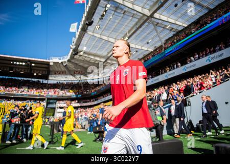 12 juin 2022, Norvège, Oslo : Oslo, Norvège. 12 juin 2022. Erling Haaland (9 ans), norvégien, entre sur le terrain pour le match de l'UEFA Nations League opposant la Norvège et la Suède au stade Ullevaal d'Oslo., Credit :Jan-Erik Eriksen / ZUMA Press (Credit image : © Jan-Erik Eriksen/Gonzales photo via ZUMA Press) Banque D'Images