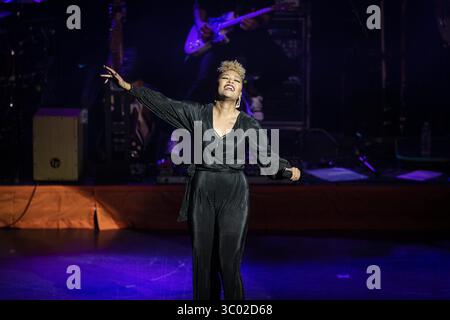 1er novembre 2019, Copenhague, Danemark : Copenhague, Danemark. 01 novembre 2019. La chanteuse, compositrice et artiste britannique Emeli Sande donne un concert au Falconer Salen à Copenhague. À L'EXCLUSION DU DANEMARK. (Crédit photo : Gonzales photo - Per Lange) (crédit image : © Per Lange/Gonzales photo via ZUMA Press) Banque D'Images
