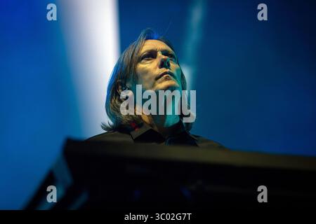 11 octobre 2016 - Oslo, Angleterre, Norvège - le groupe de rock anglais The Cure donne un concert à Oslo Spektrum. Ici, le claviériste Roger O'Donnell est vu en direct sur scène. Norvège, 11/10 2016. (Crédit image : © Tord Litleskare/Gonzales photo via ZUMA Press) Banque D'Images