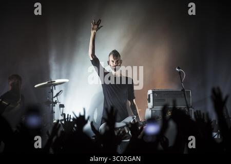 14 octobre 2016 - Copenhague, Angleterre, Danemark - le groupe de rock anglais placebo donne un concert au VEGA de Copenhague. Ici, le musicien Stefan Olsdal est vu en direct sur scène. Danemark, 14/10 2016...placebo (crédit image : © Christian Hjorth/Gonzales photo via ZUMA Press) Banque D'Images