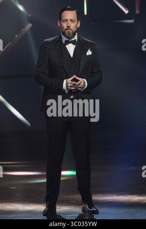 25 février 2018 - Oslo, Norvège - Norvège, Oslo - 25 février 2018. Le musicien norvégien Tarjei StrÃÂ¸m accueille les Grammy Awards norvégiens, Spellemannprisen 2017, à Oslo Konserthus. (Crédit photo : Gonzales photo - Stian S. Moller) (crédit image : © Stian S. Moller/Gonzales photo via ZUMA Press) Banque D'Images