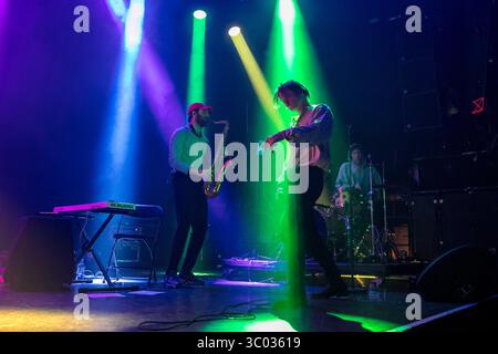 2 mars 2018 - Oslo, Norvège - Norvège, Oslo - 2 mars 2018. Le projet danois de synthpop School of X donne un concert au Rockefeller lors du festival norvégien Showcase et de la conférence musicale de Larm 2018 à Oslo. (Crédit photo : Gonzales photo - Stian S. Moller) (crédit image : © Stian S. Moller/Gonzales photo via ZUMA Press) Banque D'Images