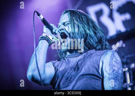 12 avril 2017 - Oslo, Angleterre, Norvège - le groupe de death metal norvégien Befouled donne un concert à Vulkan Arena lors du festival norvégien de heavy metal Inferno Metal Festival 2017 à Oslo. Ici, le chanteur Jorgen Nilsson est vu en direct sur scène. Norvège, 12/04 2017. (Crédit image : © Terje Dokken/Gonzales photo via ZUMA Press) Banque D'Images