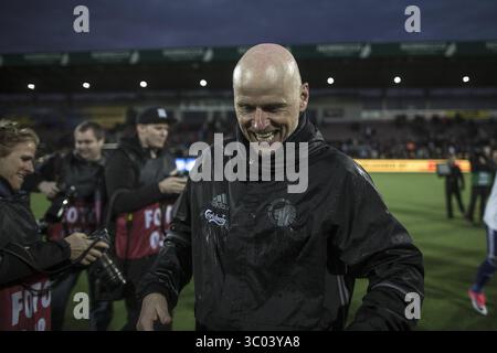 5 mai 2017 - Farum, Angleterre, Danemark - Danemark, Farum, 05 mai 2017. Staale Solbakken, manager du FC Copenhague, célèbre le 12e titre danois du FC Copenhague après un match nul de 1-1 contre le FC Nordsjealland à droite du Dream Park à Farum (crédit image : © Samy Khabthani/Gonzales photo via ZUMA Press) Banque D'Images