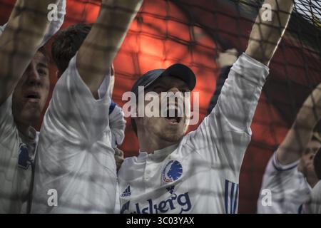 5 mai 2017 - Farum, Angleterre, Danemark - Danemark, Farum, 05 mai 2017. Les fans du FC Copenhague célèbrent le 12e titre du FC Copenhague en ALKA Superliga danoise. (Crédit image : © Samy Khabthani/Gonzales photo via ZUMA Press) Banque D'Images