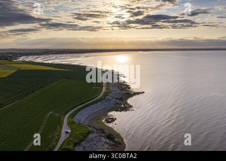 Vol de Nice au-dessus de la jetée de Salterstown, Annagassan, comté de Louth, République d'Irlande Banque D'Images