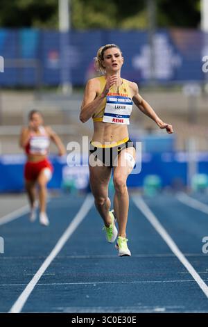 Bochum, Allemagne. 21 juillet 2025. Bochum, Rhénanie du Nord-Westphalie, 21 juillet 2025 : Jana Lakner (Allemagne) lors des Jeux universitaires mondiaux Rhin-Ruhr 2025 Womens 400m Round 1 à la Lohrheidestadion de Bochum, Allemagne. (Kjetil Waber/SPP) crédit : photo de presse sportive SPP. /Alamy Live News Banque D'Images