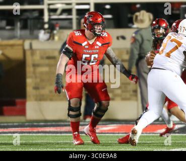 10 novembre 2018 : Jack Anderson (56 ans), joueur de ligne offensif du Texas Tech, bloque pendant le match entre l'Université du Texas et Texas Tech au Jones AT&T Stadium de Lubbock, Texas. Tom Sooter/CSM.(image de crédit : &copy ; Tom Sooter/CSM via ZUMA Wire) Banque D'Images