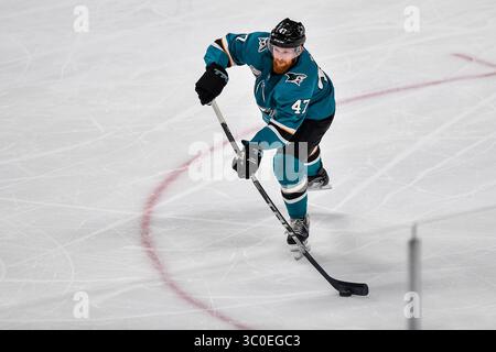 11 novembre 2018 : le défenseur des Sharks de San Jose Joakim Ryan (47 ans) lors du match de la LNH entre les Flames de Calgary et les Sharks de San Jose au SAP Center à San Jose, en Californie. Chris Brown/CSM(image de crédit : &copy ; Chris Brown/CSM via ZUMA Wire) Banque D'Images