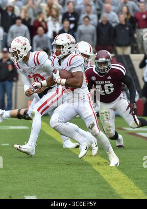 10 novembre 2018 College Station, TX...Ole Miss Running Back, Isaiah Woullard (26), jouant lors du match de football NCAA entre les Texas A&M Aggies et les Ole Miss Rebels, à College Station, TX. (Absolute Complete Photographer & Company Credit : Joseph Calomeni / MarinMedia.org / Cal Sport Media)(crédit image : &copy ; Joseph Calomeni / Marinmedia.Org/CSM via ZUMA Wire) Banque D'Images
