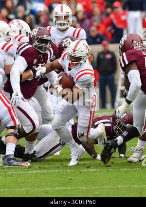 10 novembre 2018 College Station, TX...Ole Miss Running Back, Isaiah Woullard (26), jouant lors du match de football NCAA entre les Texas A&M Aggies et les Ole Miss Rebels, à College Station, TX. (Absolute Complete Photographer & Company Credit : Joseph Calomeni / MarinMedia.org / Cal Sport Media)(crédit image : &copy ; Joseph Calomeni / Marinmedia.Org/CSM via ZUMA Wire) Banque D'Images
