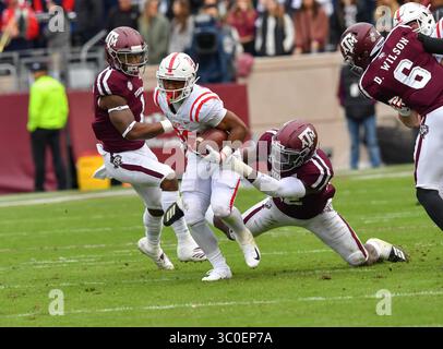 10 novembre 2018 College Station, TX...Ole Miss Running Back, Isaiah Woullard (26), jouant lors du match de football NCAA entre les Texas A&M Aggies et les Ole Miss Rebels, à College Station, TX. (Absolute Complete Photographer & Company Credit : Joseph Calomeni / MarinMedia.org / Cal Sport Media)(crédit image : &copy ; Joseph Calomeni / Marinmedia.Org/CSM via ZUMA Wire) Banque D'Images