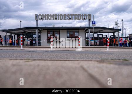 Bochum, Allemagne. 21 juillet 2025. FISU World University Games 2025 : vue sur l'entrée principale du stade Lohrheide. Crédit : David Inderlied/dpa/Alamy Live News Banque D'Images