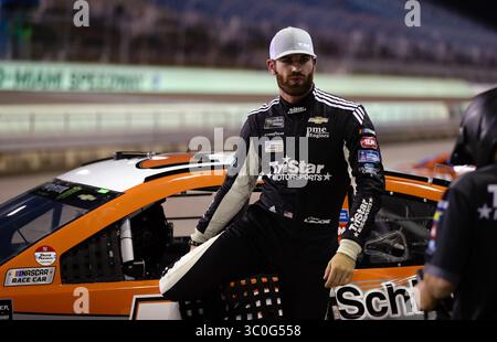 16 novembre 2018 : Corey Lajoie, pilote de la Chevrolet Schluter Systems (72), sort du véhicule après avoir terminé sa séance d'essais Monster Energy NASCAR Cup Ford EcoBoost 400, au Homestead-Miami Speedway à Homestead, en Floride. Mario Houben/CSM(image de crédit : &copy ; Mario Houben/CSM via ZUMA Wire) Banque D'Images