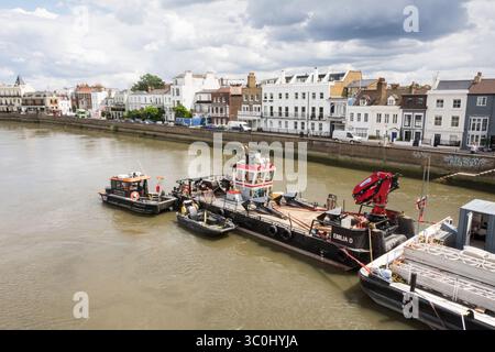 Le pont ferroviaire de Barnes, une structure classée Grade II, est en préparation pour la fermeture en août pour des réparations vitales et des travaux de renforcement sur la ligne Hounslow Loop du South Western Railway. Londres, Angleterre, Royaume-Uni Banque D'Images