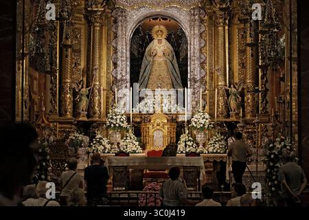 Séville, le 15 juin 2025. La Vierge de la Macarena dans sa basilique. Photo : Juan Flores. Archsev. Crédit : album / Archivo ABC / Juan Flores Banque D'Images