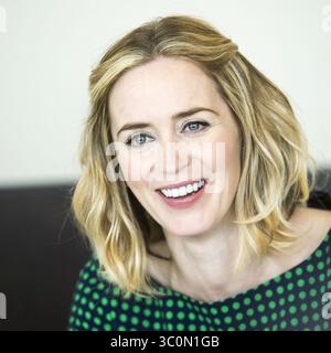 GOLDEN GLOBES 2019 : NOMINÉE : MEILLEURE ACTRICE DANS UN FILM, UNE COMÉDIE MUSICALE OU UNE COMÉDIE. Photo : 25 septembre 2016 - Hollywood, Californie, États-Unis - EMILY BLUNT fait la promotion de « la fille sur le train ». (Crédit image : © Armando Gallo/ZUMA Studio) Banque D'Images