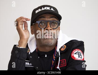 Golden Globes 2019 : nominé : MEILLEUR RÉALISATEUR, FILM. Photo : 8 août 2018 - Hollywood, Californie, États-Unis - le réalisateur SPIKE LEE fait la promotion du film BlacKkKlansman' à Hollywood. (Crédit image : © Armando Gallo/ZUMA Studio) Banque D'Images