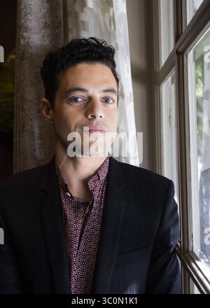 Golden Globes 2019 : Nominee : MEILLEUR ACTEUR DANS Un FILM. Photo : 8 octobre 2018 - Hollywood, Californie, États-Unis - RAMI MALEK fait la promotion du film 'Bohemian Rhapsody' à Hollywood. (Crédit image : © Armando Gallo/ZUMA Studio) Banque D'Images