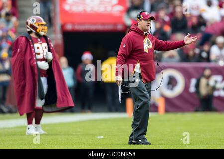 9 décembre 2018 : Jay Gruden, entraîneur-chef des Redskins de Washington, réagit pendant la première moitié du match NFL entre les Giants de New York et les Redskins de Washington à FedExField à Landover, Maryland. Scott Taetsch/CSM(image de crédit : &copy ; Scott Taetsch/CSM via ZUMA Wire) Banque D'Images