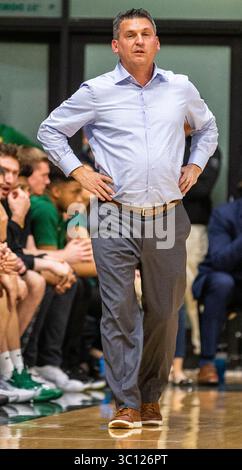 Jan 12 2019 San Francisco, CA États-Unis L'entraîneur-chef de San Francisco Kyle Smith lors du match de basket-ball masculin de la NCAA entre Gonzaga Bulldogs et les dons de San Francisco 83-96 perdus au War Memorial Gymnasium San Francisco Calif. Thurman James / CSM(image de crédit : &copy ; Thurman James/CSM via ZUMA Wire) Banque D'Images