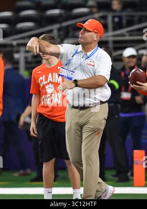 29 décembre 2018 Arlington, TX...L'entraîneur de Clemson, Danny Pearman, au Cotton Bowl de football de la NCAA entre les Clemson Tigers et les notre Dame Fighting Irish au AT&T Stadium d'Arlington, TX. (Absolute Complete Photographer & Company Credit : Joe Calomeni / MarinMedia.org / Cal Sport Media)(image de crédit : &copy ; Joe Calomeni / Marinmedia.Org //CSM via ZUMA Wire) Banque D'Images