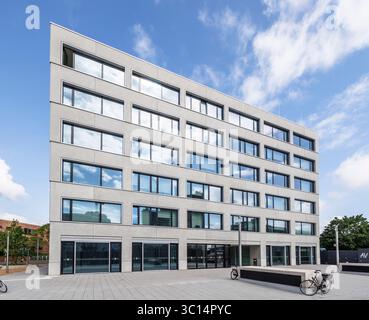 Bâtiment de services de la Koelner Studierendenwerk (une organisation publique à but non lucratif pour les affaires étudiantes) sur la rue UNIVERSITAETS dans le district de Lin Banque D'Images