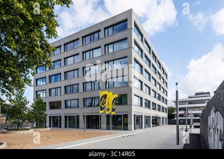 Bâtiment de services de la Koelner Studierendenwerk (une organisation publique à but non lucratif pour les affaires étudiantes) sur la rue UNIVERSITAETS dans le district de Lin Banque D'Images