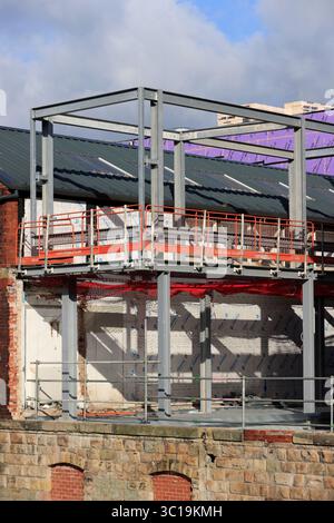 Radcliffe Civic Hub Link bâtiment installation de cadre en acier dans le Grand manchester royaume-uni Banque D'Images