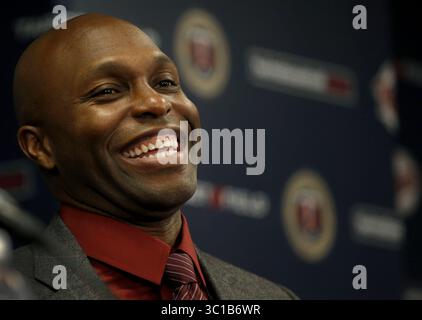 3 décembre 2014 - Minneapolis, Minnesota, États-Unis - Torii Hunter, un outfielder nouvellement acquis des Twins du Minnesota, lors d'une conférence de presse au Target Field mercredi. - 3 décembre 2014 â€“ Minneapolis, Minn., Target Field, Minnesota Twins Torii Hunter conférence de presse (crédit image : Carlos Gonzalez/Minneapolis Star Tribune/TNS via ZUMA Wire) Banque D'Images