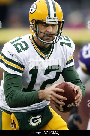 23 novembre 2014 - Minneapolis, MN, États-Unis - quarterback Aaron Rodgers (12) des Packers au troisième trimestre. Green Bay a battu le Minnesota par un score final de 24-21. - 23 novembre 2014, Minneapolis, Minn., stade TCF Bank, NFL, Minnesota Vikings v. Green Bay Packers (crédit image : Carlos Gonzalez/Minneapolis Star Tribune/TNS via ZUMA Wire) Banque D'Images