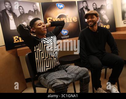 27 mars 2015 - Chicago, il, USA - Bryshere Gray, à gauche, et Jussie Smollett sont vus lors d'une interview au Harold Washington Cultural Center le vendredi 27 mars 2015, à Chicago. Gray joue le rappeur Hakeem Lyon sur Empire un nom qui a gagné en popularité en 2015. (Crédit image : © Terrence Antonio James/Chicago Tribune/TNS via ZUMA Wire) Banque D'Images