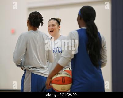 1 mai 2018 - Minneapolis, Minn, États-Unis - États-Unis - Lindsay Whalen entame sa 15e saison dans la WNBA en tant que générale d'étage du Lynx du Minnesota. (Crédit image : Shari L. Gross/Minneapolis Star Tribune/TNS via ZUMA Wire) Banque D'Images