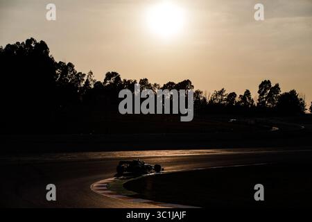 20 février 2019 - Montmelo, BARCELONE, Espagne - coucher de soleil lors des essais de pré-saison de formule 1 2019 sur le circuit de Barcelona - Catalunya à Montmelo, Espagne le 20 février. (Crédit image : © AFP7 via ZUMA Wire) Banque D'Images