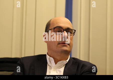 Nicola Zingaretti, homme politique italien, gouverneur de la région du Latium, à Naples lors d'une réunion politiqueItalie, 25 février 2019 (crédit image : © Esposito Salvatore/Soevermedia via ZUMA Press) Banque D'Images