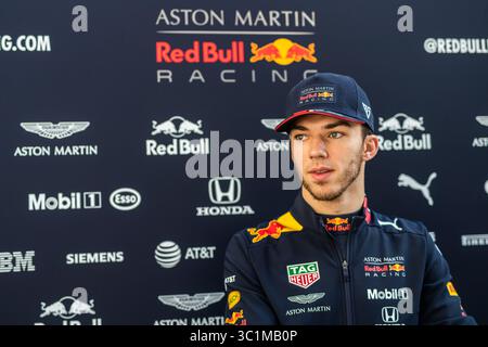 28 février 2019 - Montmelo, BARCELONE, Espagne - CATALOGNE, BARCELONE, ESPAGNE, 28 février. #10 Pierre GASLY pilote de l'Aston Martin Red Bull Racing lors des essais hivernaux sur le circuit de Barcelona Catalunya. (Crédit image : © AFP7 via ZUMA Wire) Banque D'Images
