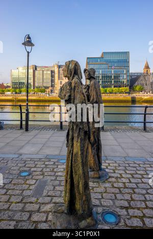 Mémorial de la famine, Customs House Quay, Dublin, République d'Irlande, Europe Banque D'Images