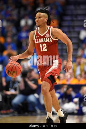 15 mars 2019 ; Dazon Ingram (12) dribbles de Dazon Ingram (12) lors d'un match de championnat SEC entre les Crimson Tide d'Alabama contre les Wildcats du Kentucky à Bridgestone Arena à Nashville, TN (crédit photo obligatoire : Steve Roberts/Cal Sport Media)(image crédit : &copy ; Steve Roberts/Cal Sport Media/CSM via ZUMA Wire) Banque D'Images