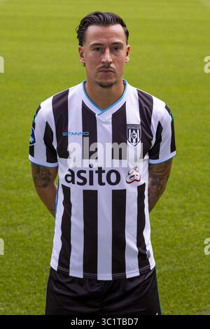 Almelo, pays-Bas. 23 juillet 2025. ALMELO, 22-07-2025, stade Asito, saison 2025/2026, football néerlandais Eredivisie, Photocall Heracles Almelo, Mario Engels (Heracles Almelo) crédit : Pro Shots/Alamy Live News Banque D'Images